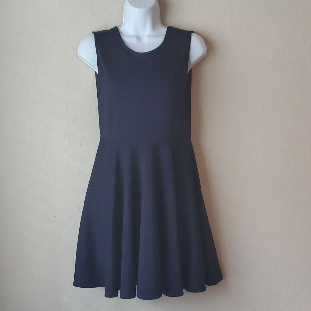 Tobi Navy Blue Low Back Skater Dress Size Large Sleeveless Fit & Flare Mini**